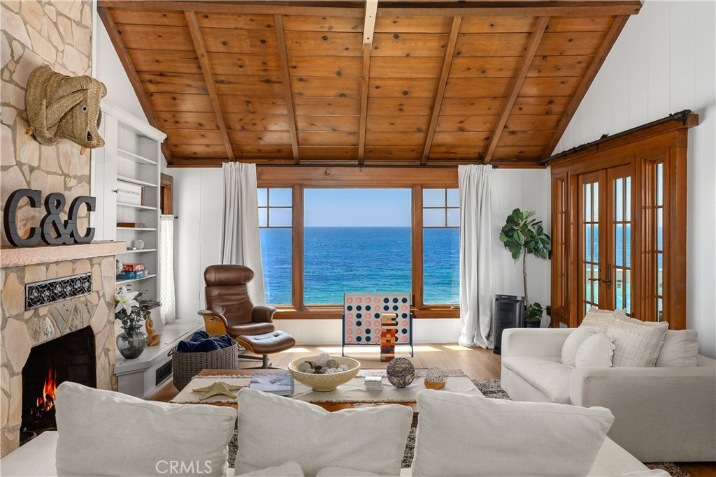 125 Saint Anns Drive, Laguna Beach CA 92651 - photo 40