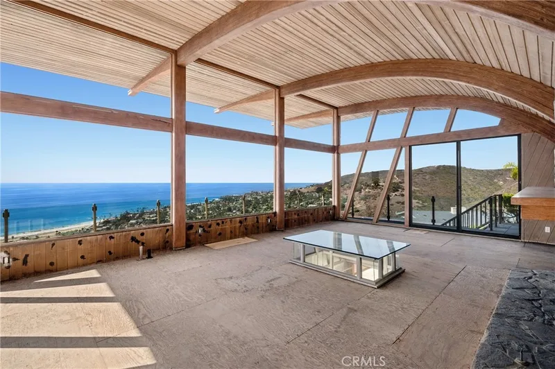1255 Skyline Drive, Laguna Beach, CA 92651