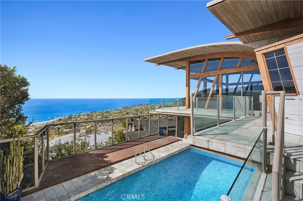Photo digitally altered to show pool filled with water. - 1255 Skyline Drive, Laguna Beach CA 92651 - photo 3