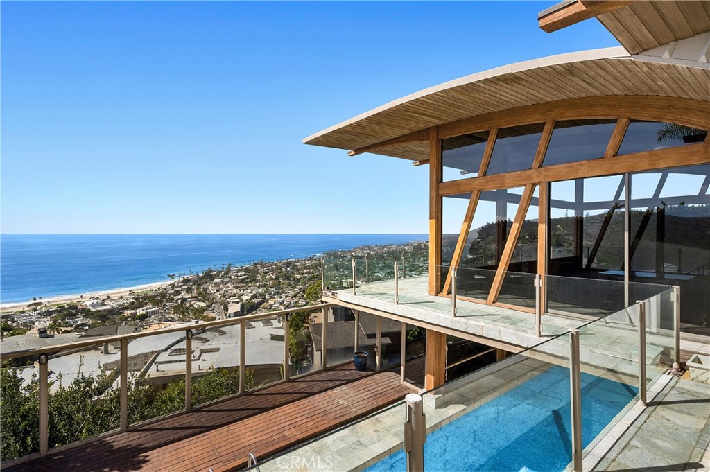 Photo digitally altered to show pool filled with water. - 1255 Skyline Drive, Laguna Beach CA 92651 - photo 6