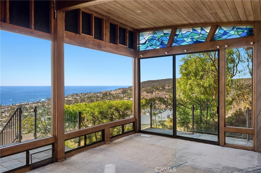 1255 Skyline Drive, Laguna Beach CA 92651 - photo 9