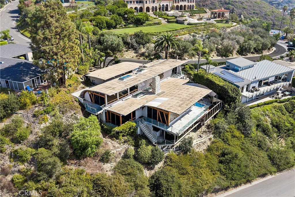 1255 Skyline Drive, Laguna Beach CA 92651 - photo 20