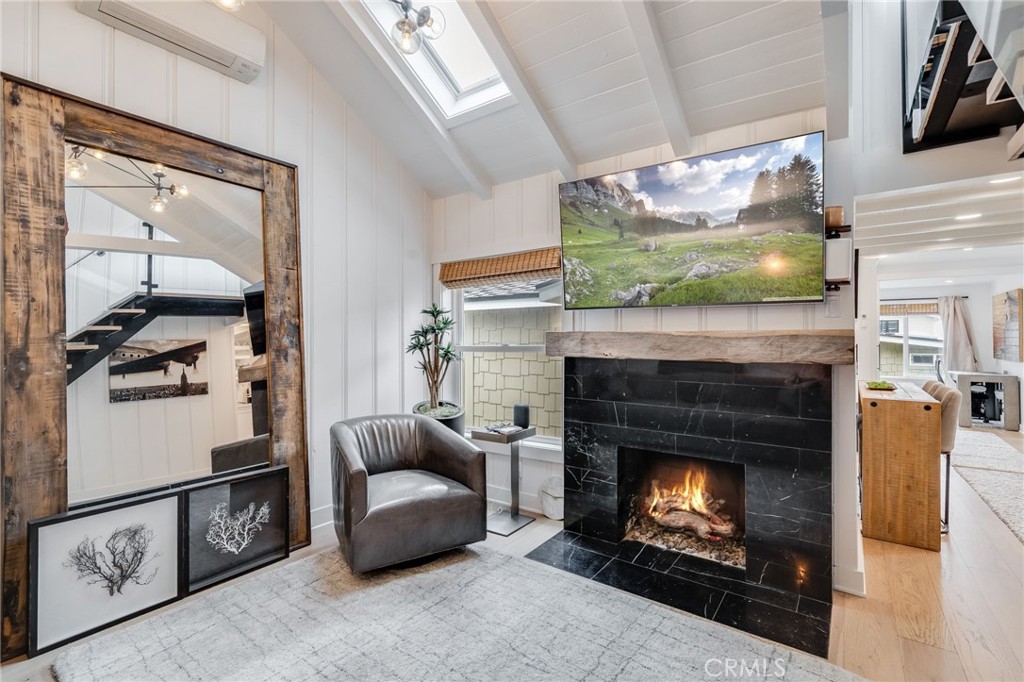 1259 S Coast Highway Apt B, Laguna Beach CA 92651 - photo 1
