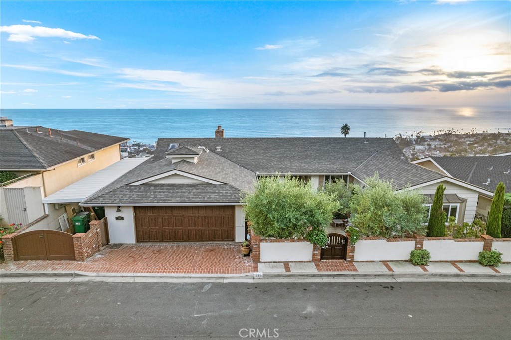 1260 Anacapa Way, Laguna Beach CA 92651 - photo 1