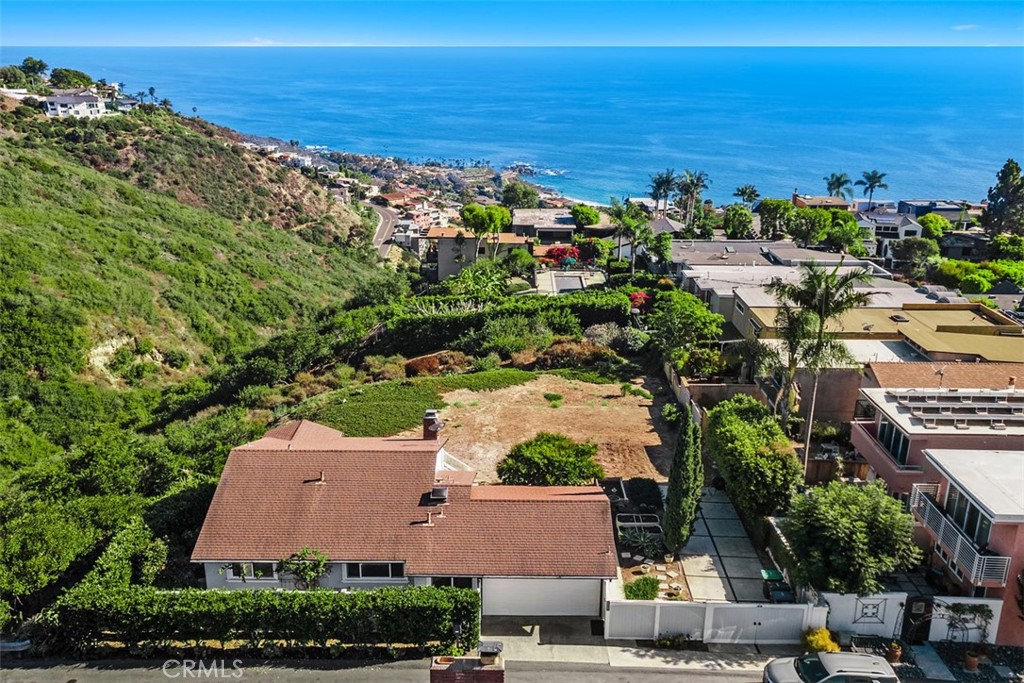 1285 Cortez Avenue, Laguna Beach CA 92651 - photo 4