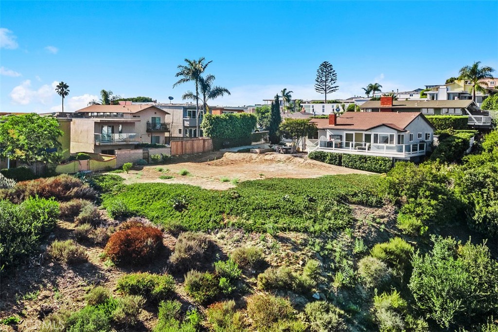 1285 Cortez Avenue, Laguna Beach CA 92651 - photo 10