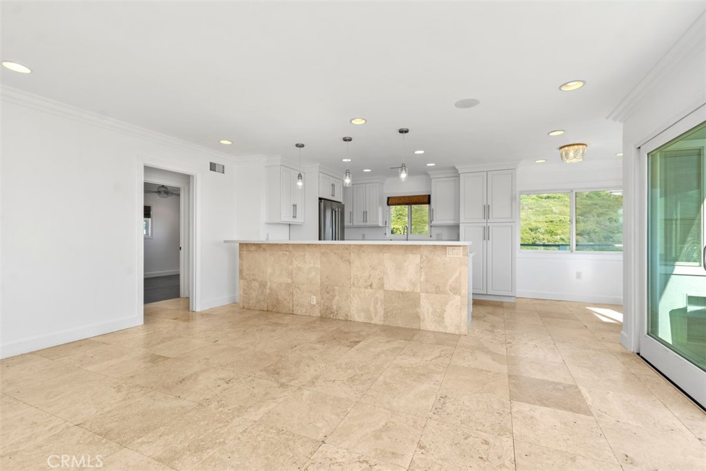 1285 Cortez Avenue, Laguna Beach CA 92651 - photo 14