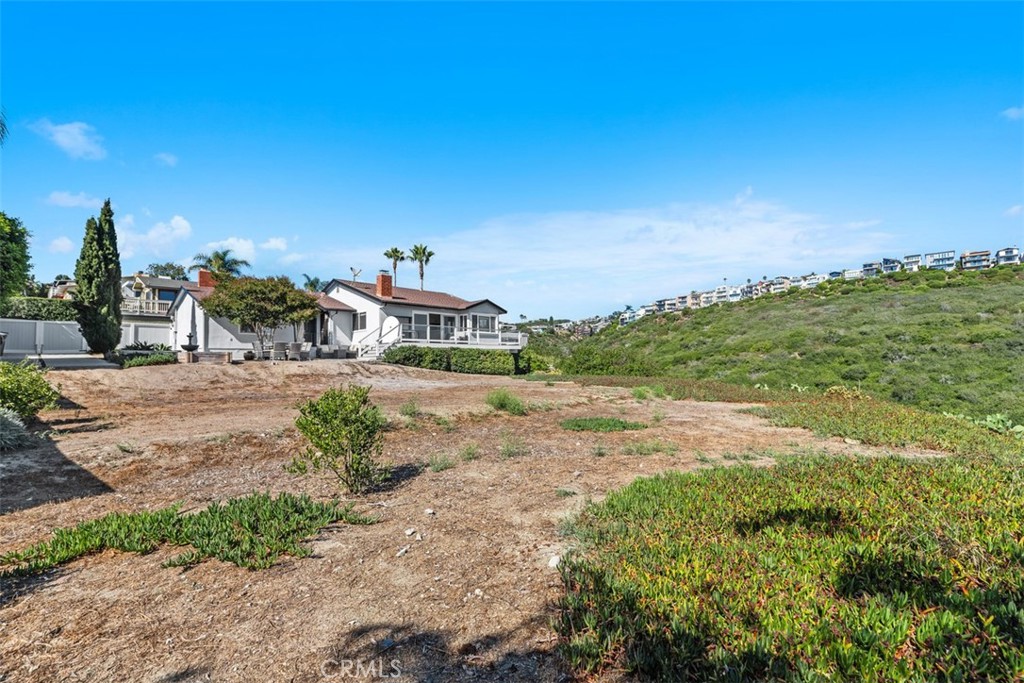 1285 Cortez Avenue, Laguna Beach CA 92651 - photo 33