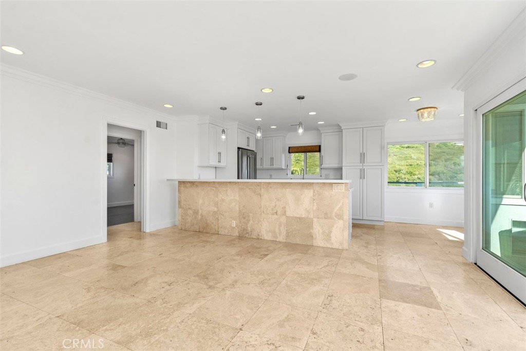 1285 Cortez Avenue, Laguna Beach CA 92651 - photo 14