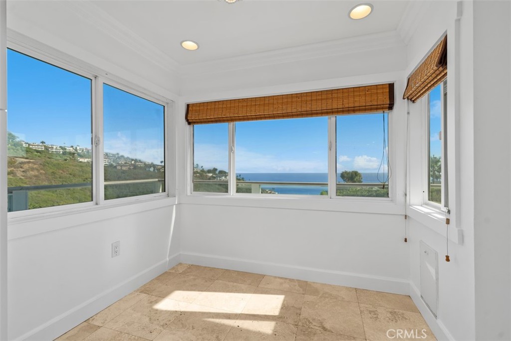 1285 Cortez Avenue, Laguna Beach CA 92651 - photo 17
