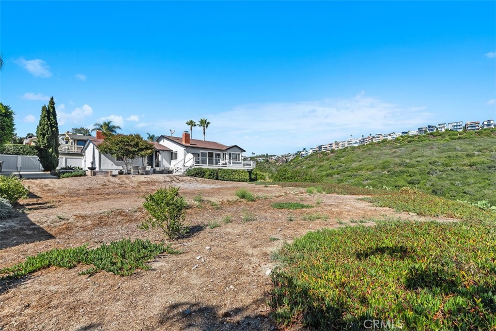 1285 Cortez Avenue, Laguna Beach CA 92651 - photo 33