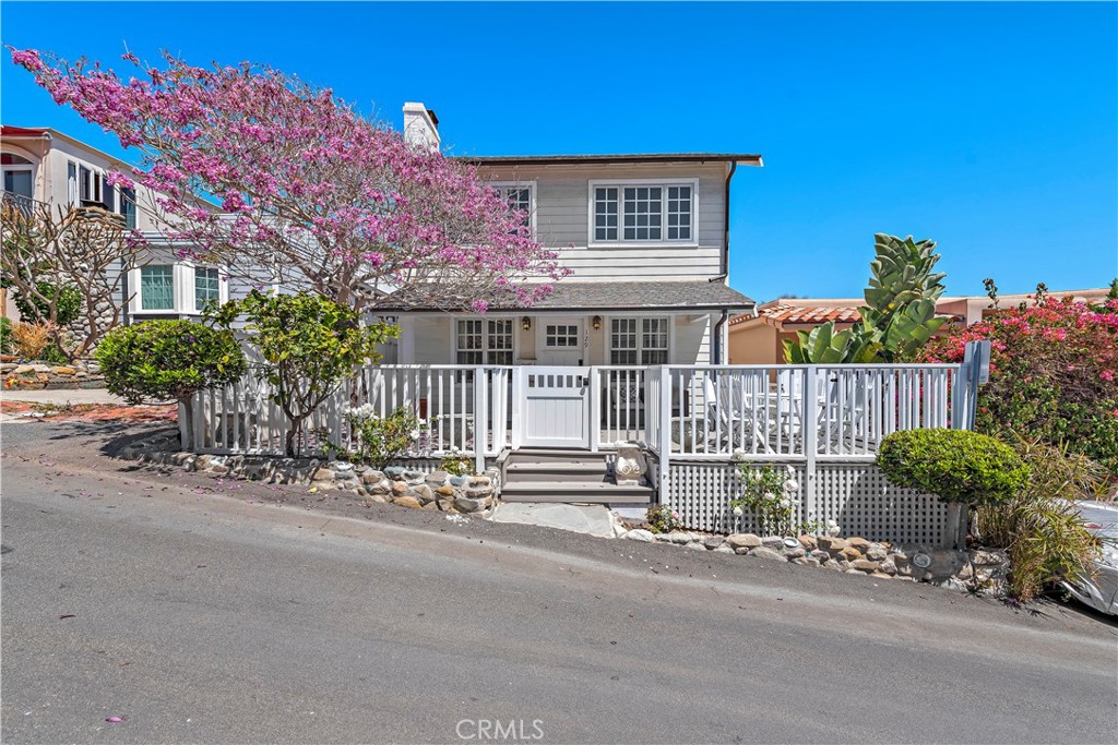129 Mcaulay Place, Laguna Beach CA 92651 - photo 1