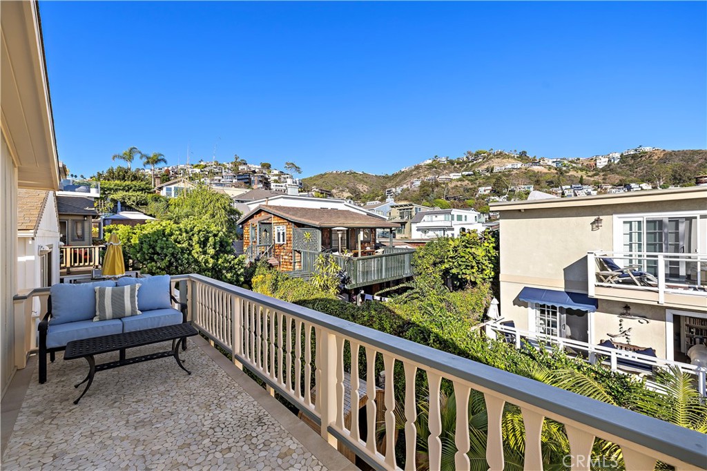 129 SUNSET Terrace, Laguna Beach CA 92651 - photo 18