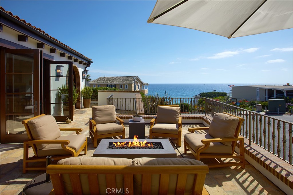 1292 Cliff Drive, Laguna Beach CA 92651 - photo 2