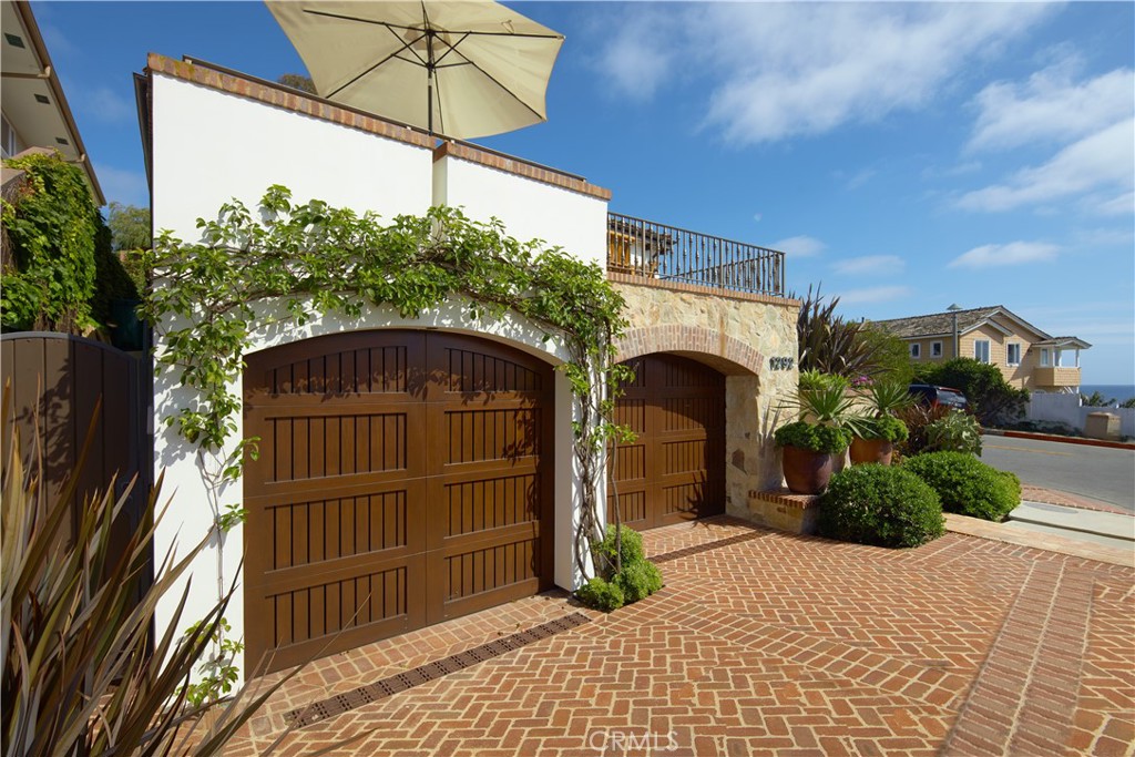 1292 Cliff Drive, Laguna Beach CA 92651 - photo 24