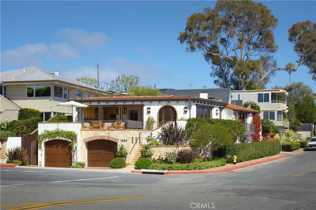 1292 Cliff Drive, Laguna Beach CA 92651 - photo 26