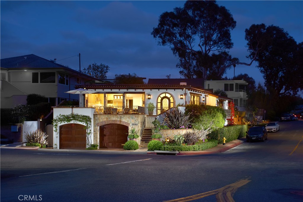 1292 Cliff Drive, Laguna Beach CA 92651 - photo 28
