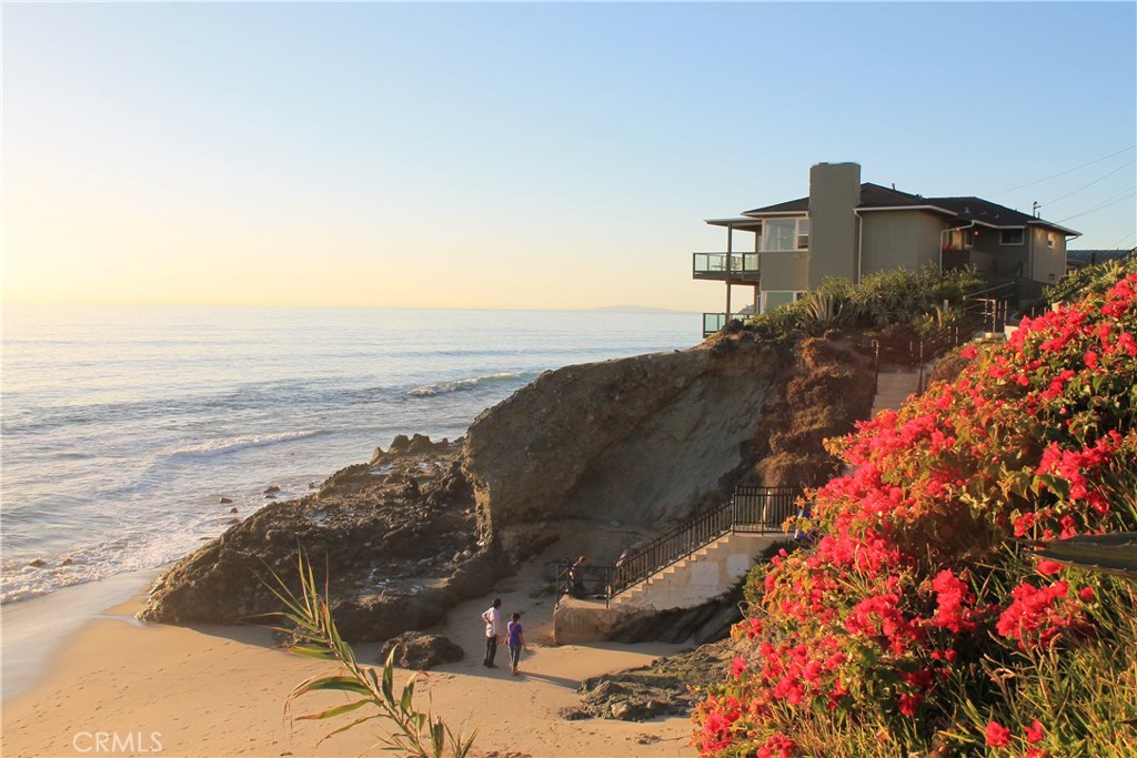 1295 Ocean Front, Laguna Beach CA 92651 - photo 1