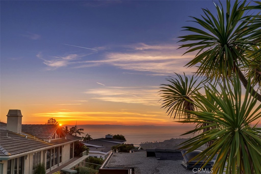 1299 Skyline Drive, Laguna Beach CA 92651 - photo 1