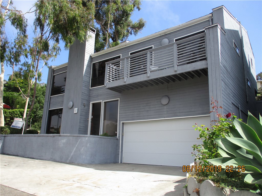 1301 Bluebird Canyon Dr, Laguna Beach CA 92651 - photo 1