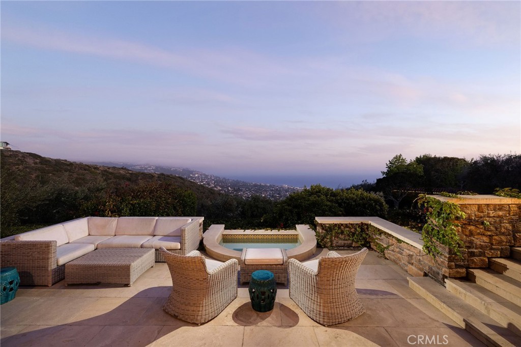 1302 Skyline Drive, Laguna Beach CA 92651 - photo 1