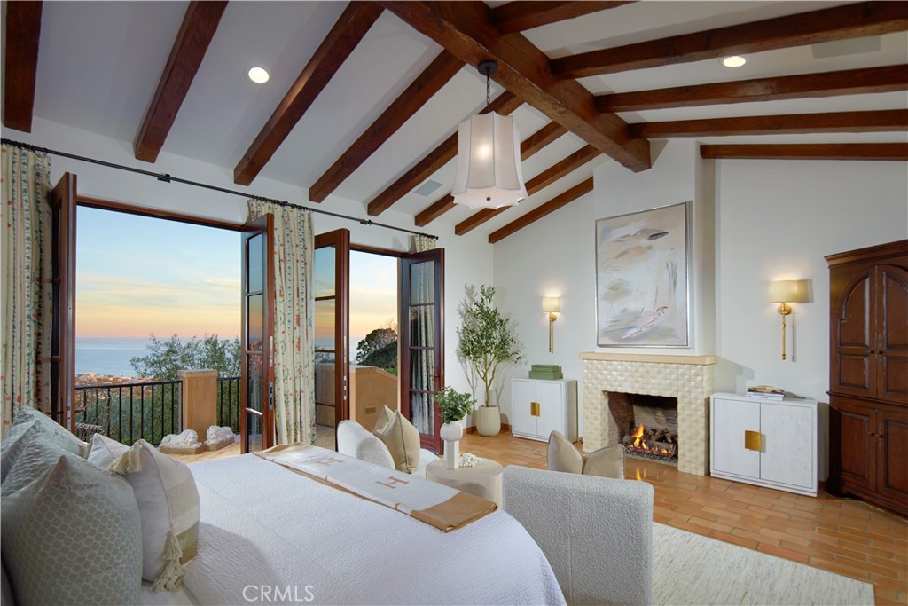 1302 Skyline Drive, Laguna Beach CA 92651 - photo 13