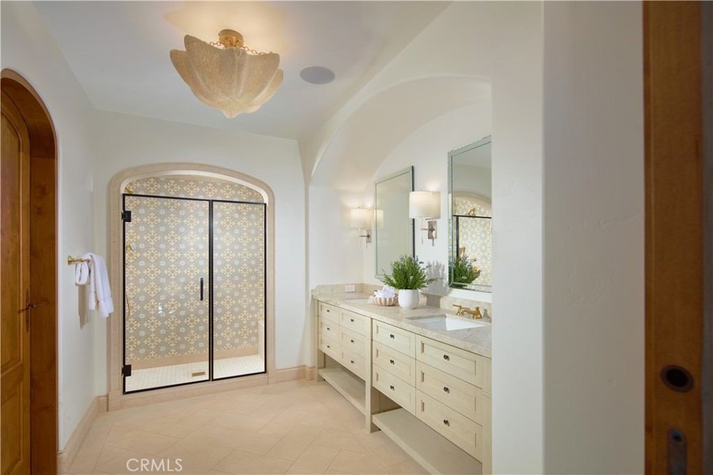 1302 Skyline Drive, Laguna Beach CA 92651 - photo 23