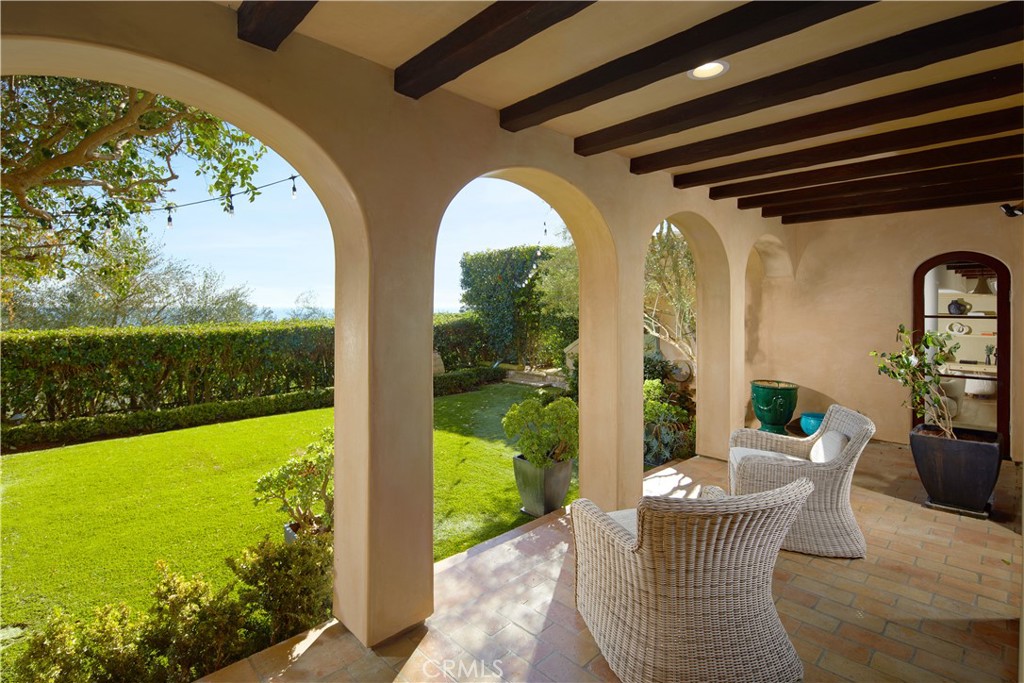 1302 Skyline Drive, Laguna Beach CA 92651 - photo 26