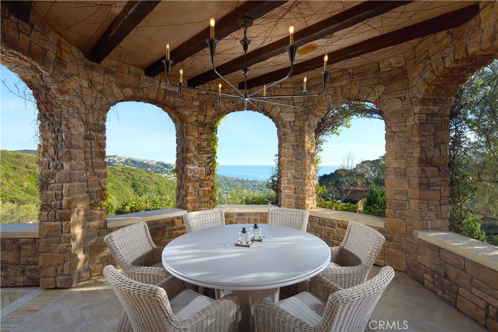 1302 Skyline Drive, Laguna Beach CA 92651 - photo 30