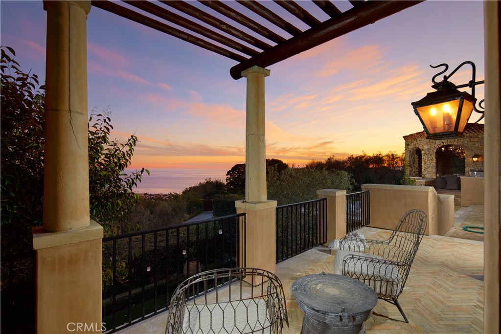 1302 Skyline Drive, Laguna Beach CA 92651 - photo 36
