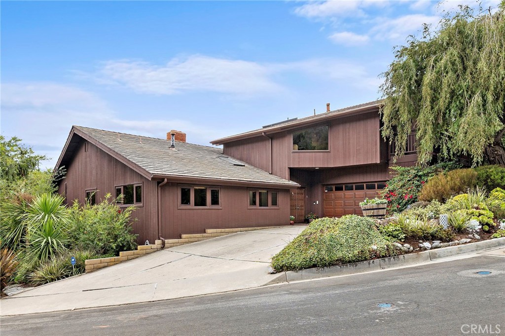 1304 Morningside Drive, Laguna Beach CA 92651 - photo 1