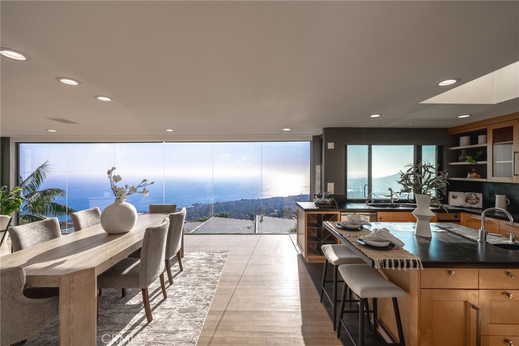 1305 La Mirada Street, Laguna Beach CA 92651 - photo 1