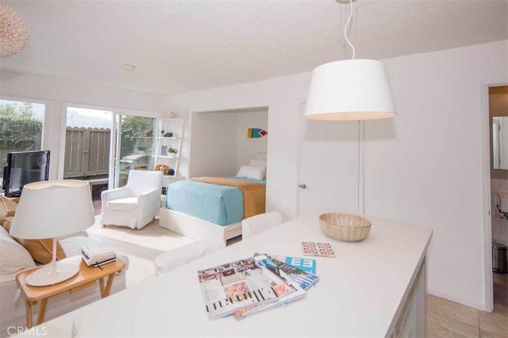 1306 Bluebird Canyon Drive Studio, Laguna Beach CA 92651 - photo 1