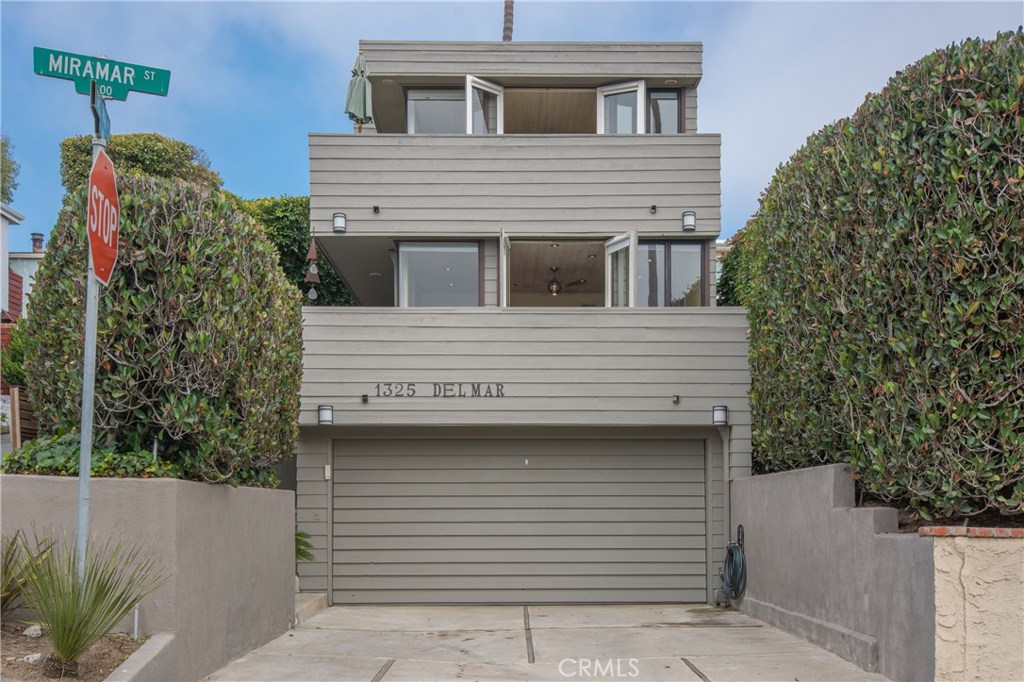 1325 Del Mar Avenue, Laguna Beach CA 92651 - photo 1