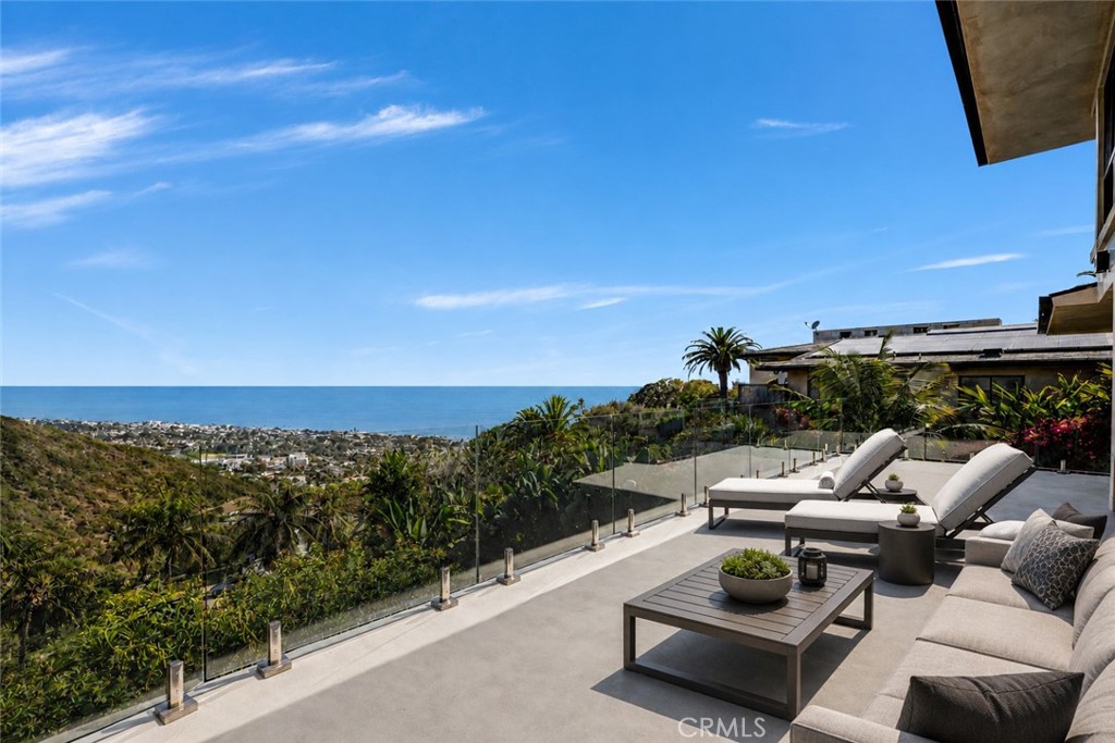 1326 Skyline, Laguna Beach CA 92651 - photo 5