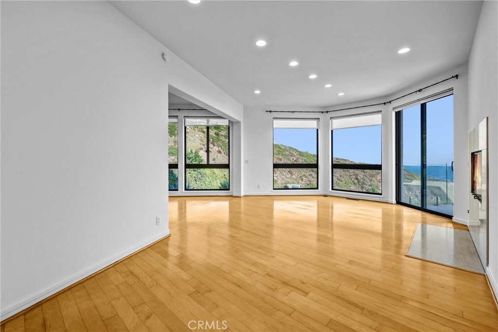 Dining - 1326 Skyline, Laguna Beach CA 92651 - photo 18