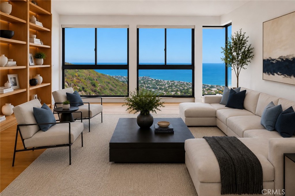 Family Room - 1326 Skyline, Laguna Beach CA 92651 - photo 22