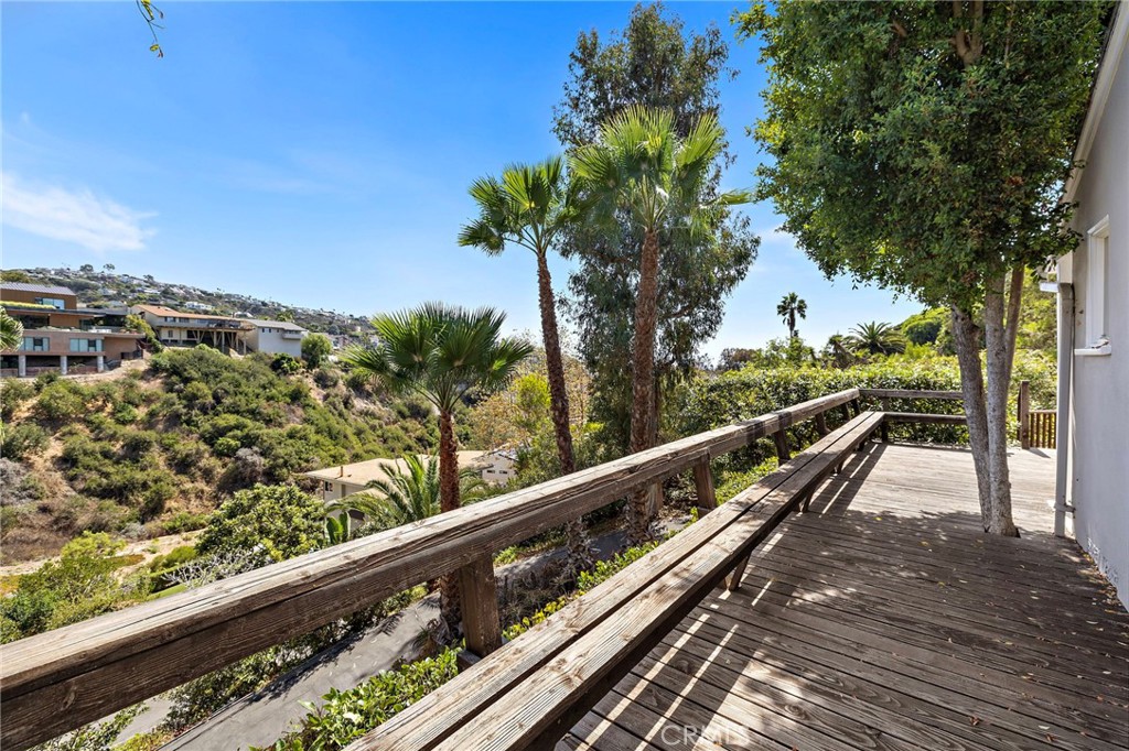 1334 Dunning Drive, Laguna Beach CA 92651 - photo 6