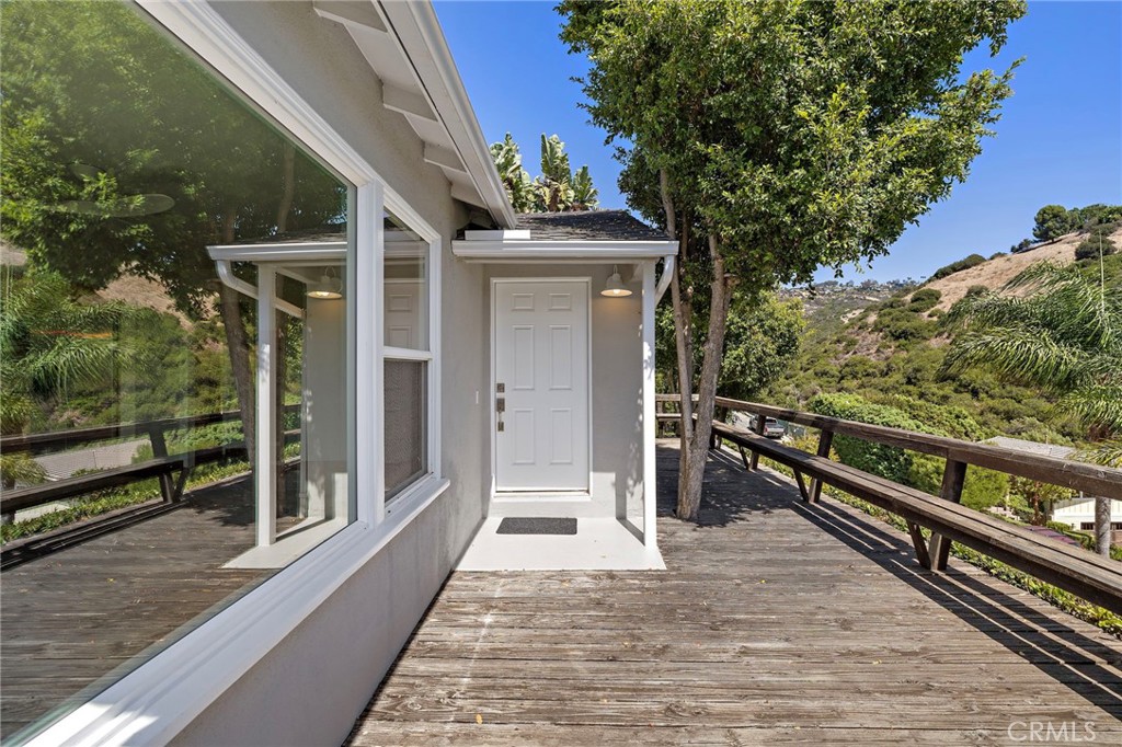 1334 Dunning Drive, Laguna Beach CA 92651 - photo 9