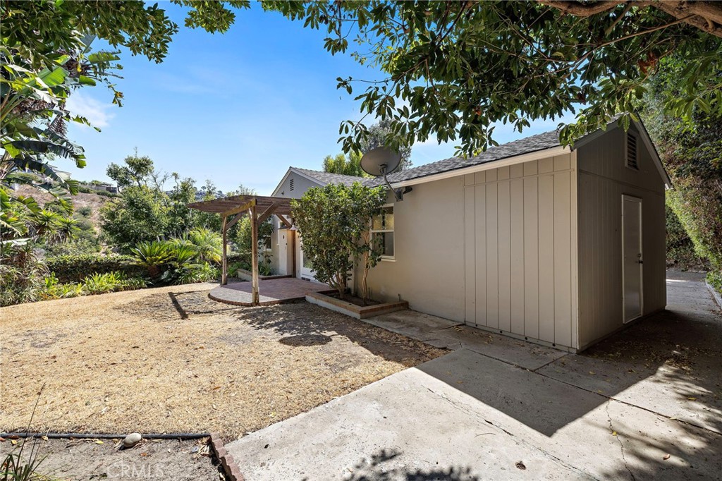 1334 Dunning Drive, Laguna Beach CA 92651 - photo 24