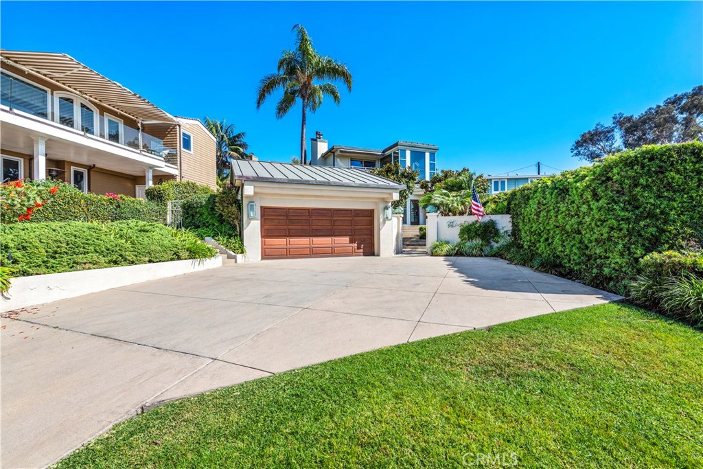 1345 Cliff Drive, Laguna Beach CA 92651 - photo 1