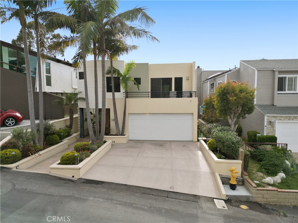 1351 La Mirada, Laguna Beach CA 92651 - photo 2