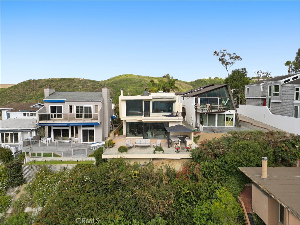 1351 La Mirada, Laguna Beach CA 92651 - photo 3