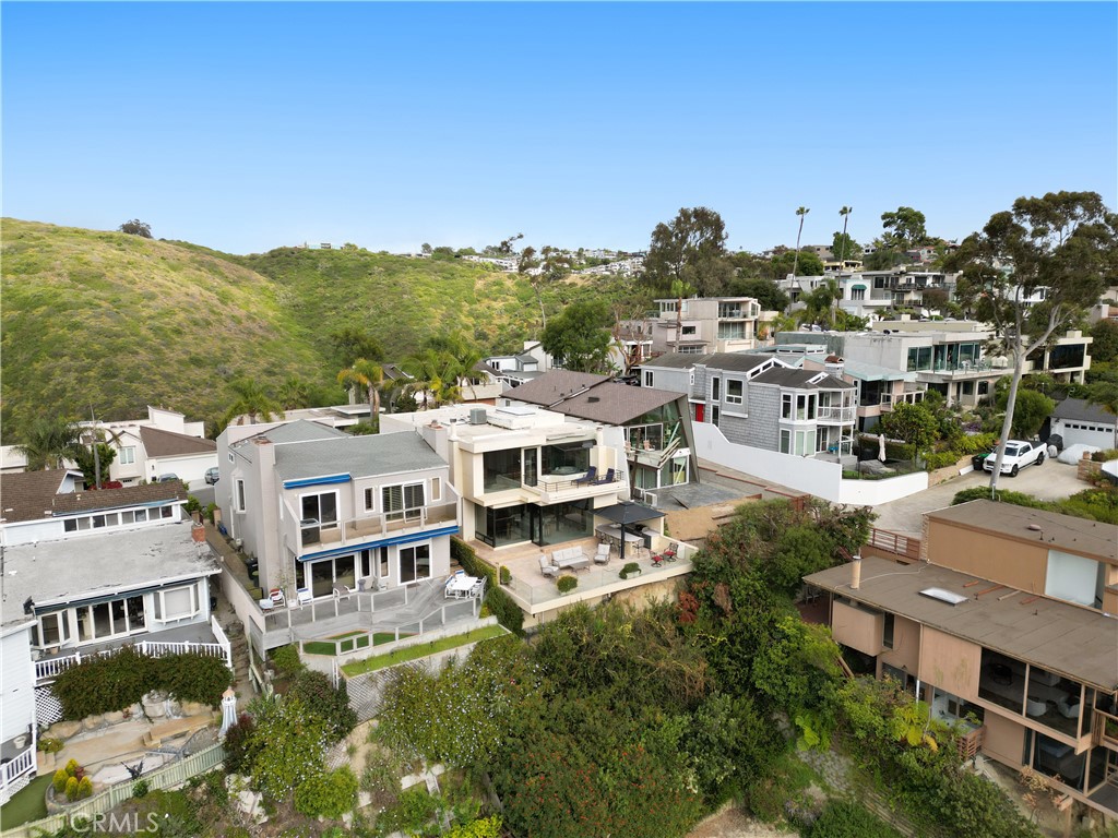 1351 La Mirada, Laguna Beach CA 92651 - photo 4