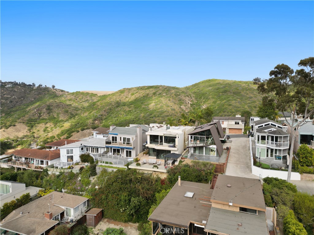 1351 La Mirada, Laguna Beach CA 92651 - photo 5
