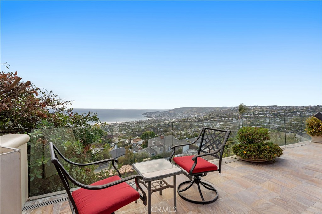 1351 La Mirada, Laguna Beach CA 92651 - photo 39