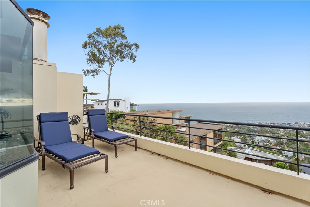 1351 La Mirada, Laguna Beach CA 92651 - photo 59