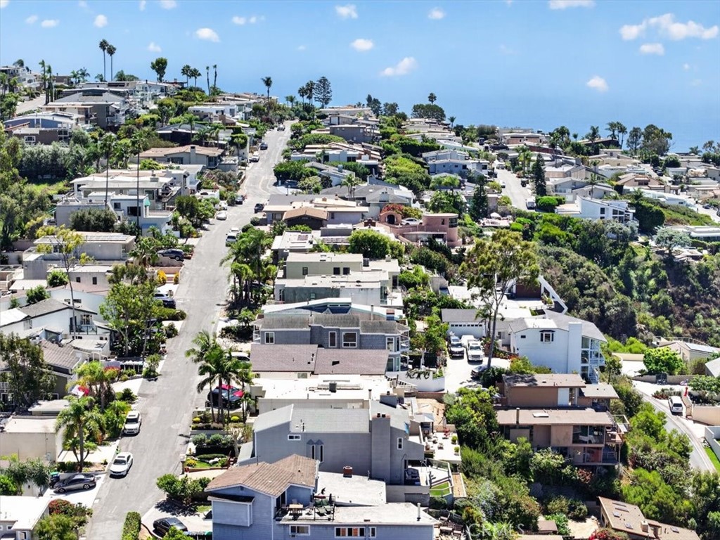 1361 La Mirada, Laguna Beach CA 92651 - photo 9