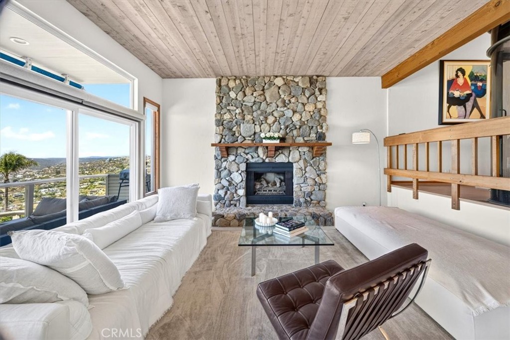 1361 La Mirada, Laguna Beach CA 92651 - photo 31