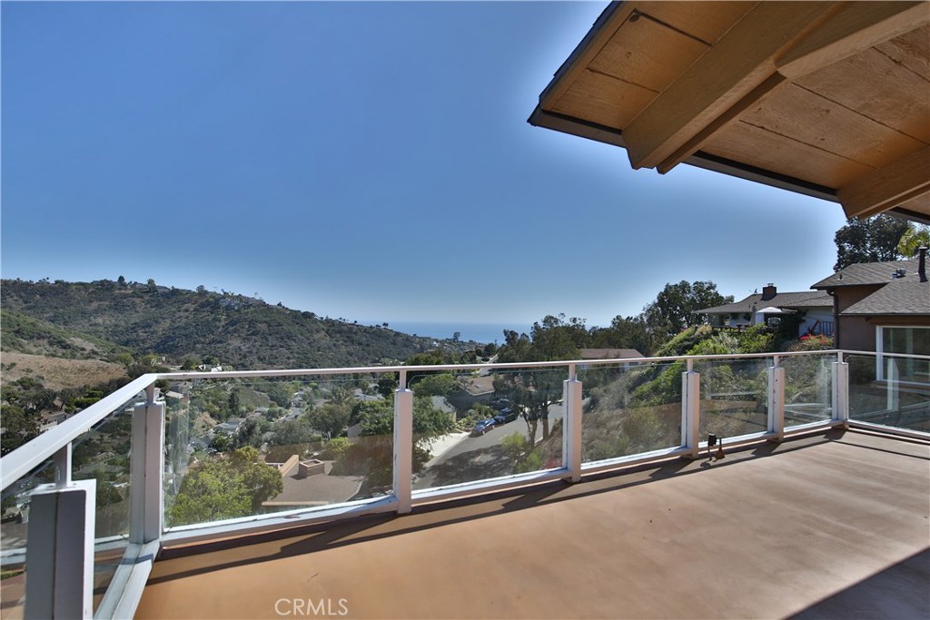 1363 Morningside Drive, Laguna Beach CA 92651 - photo 1